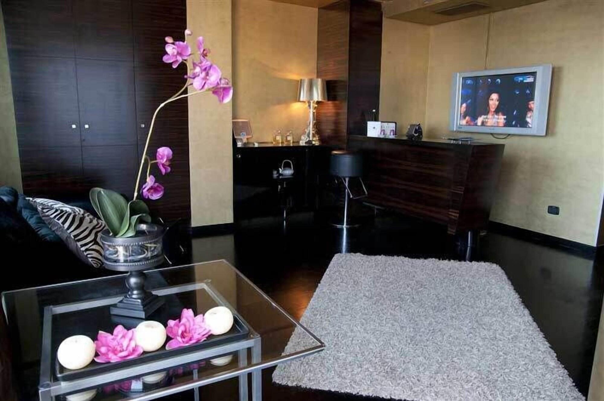Hotel Vdb Next Catania Bagian luar foto